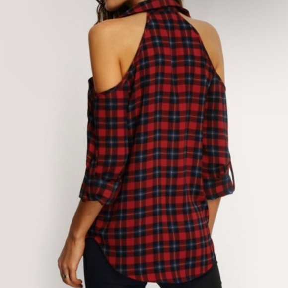 Peecaboo shoulder flannel top⭐️⭐️⭐️⭐️⭐️ - Picture 2 of 6